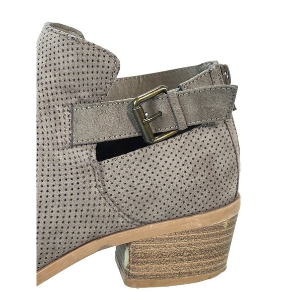 Dolce Vita Booties 7 1/2 Tan Brown Perforated Buckle Back Zip - Picture 2 of 11
